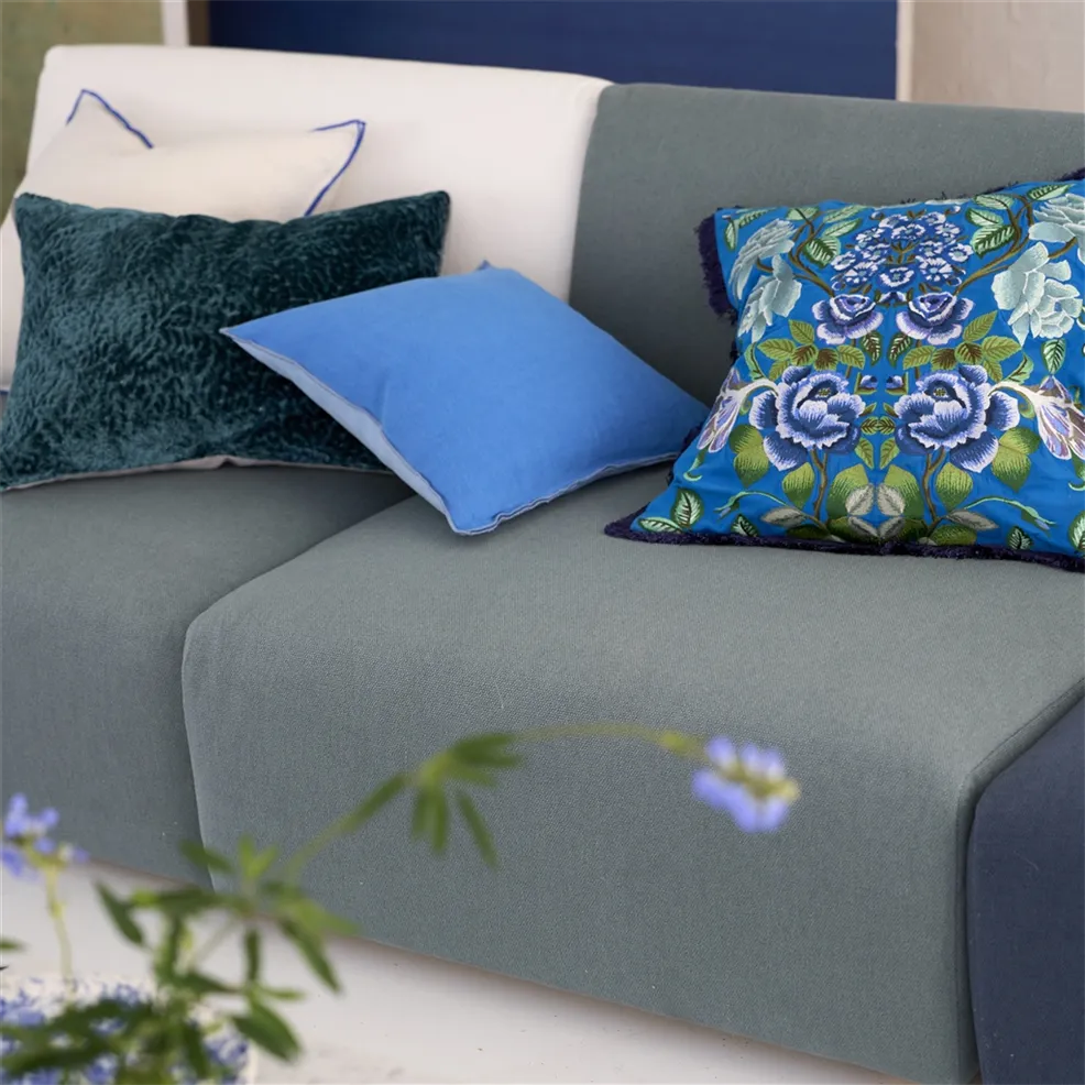 Eleonora Embroidered