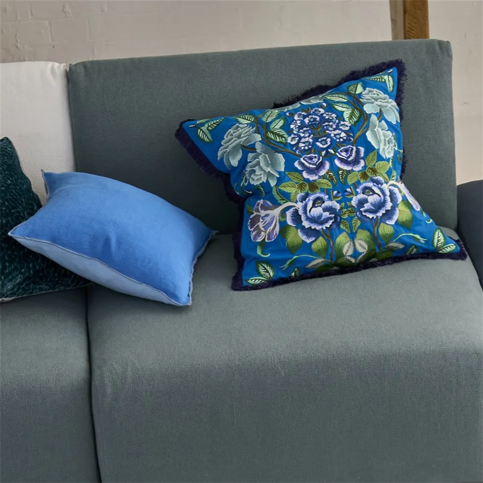 Eleonora Embroidered
