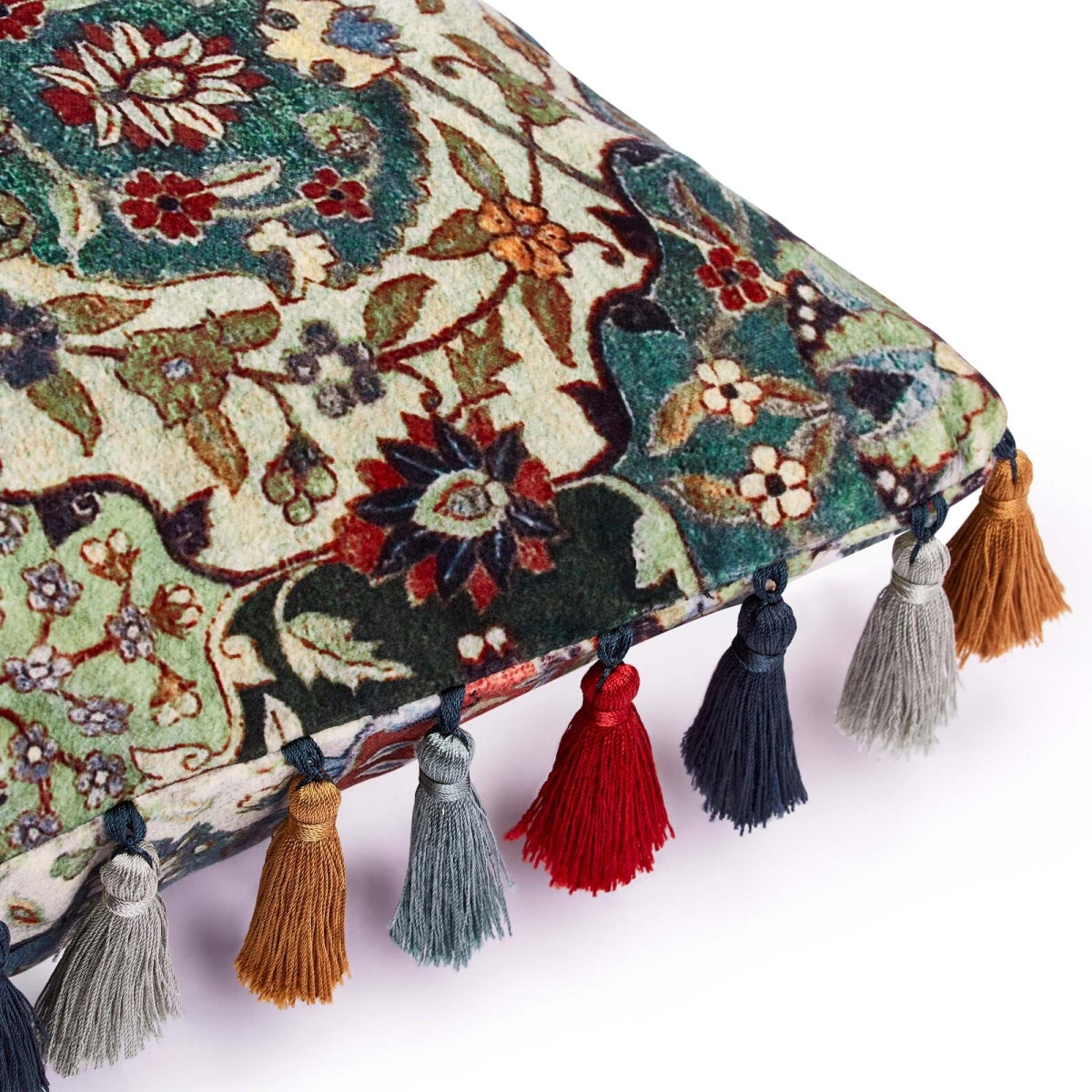 Caspar Velvet with Tassels (Medium)