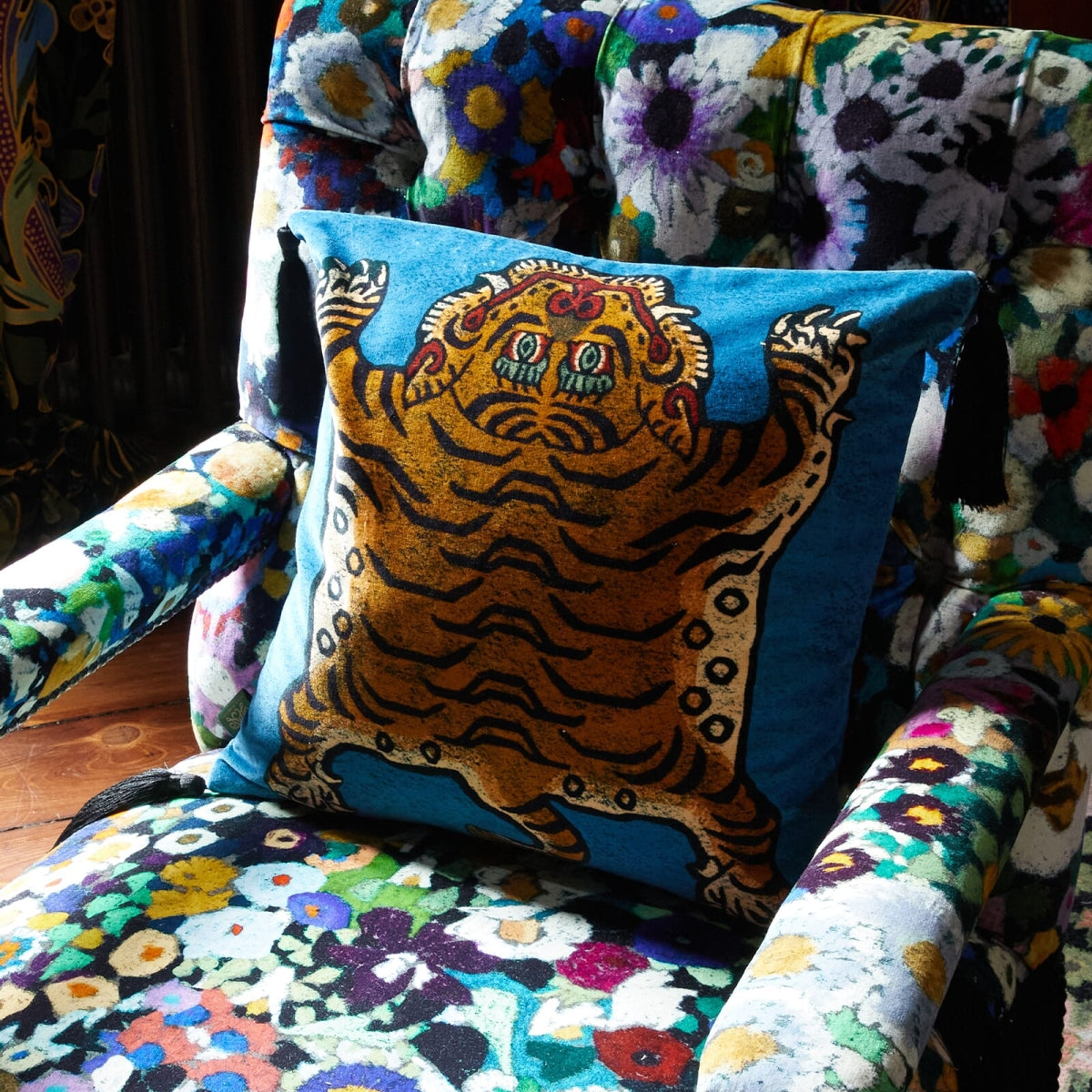 Saber Medium Velvet Cushion with Tassels | House of Hackney