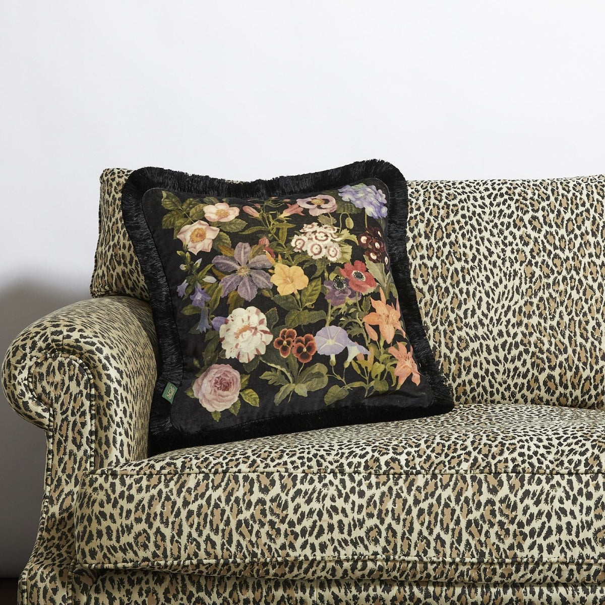 Floralia Fringed Velvet (Medium)