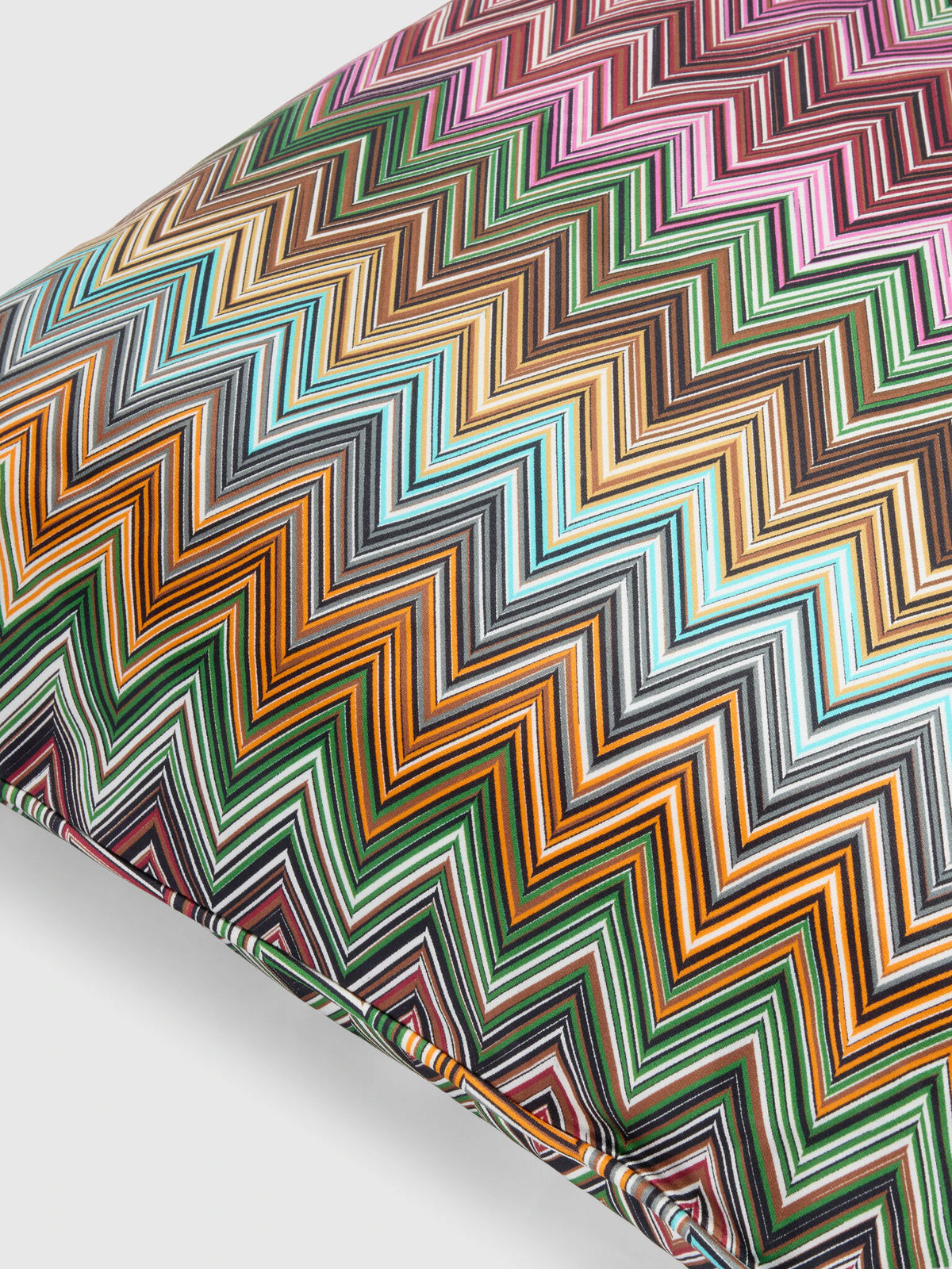 Jarris Cushion