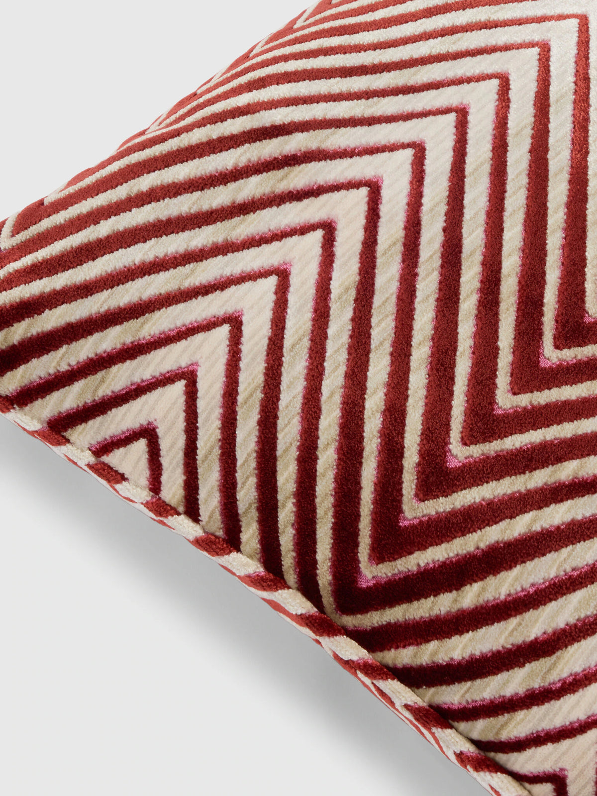 Ziggy viscose blend zigzag Cushion