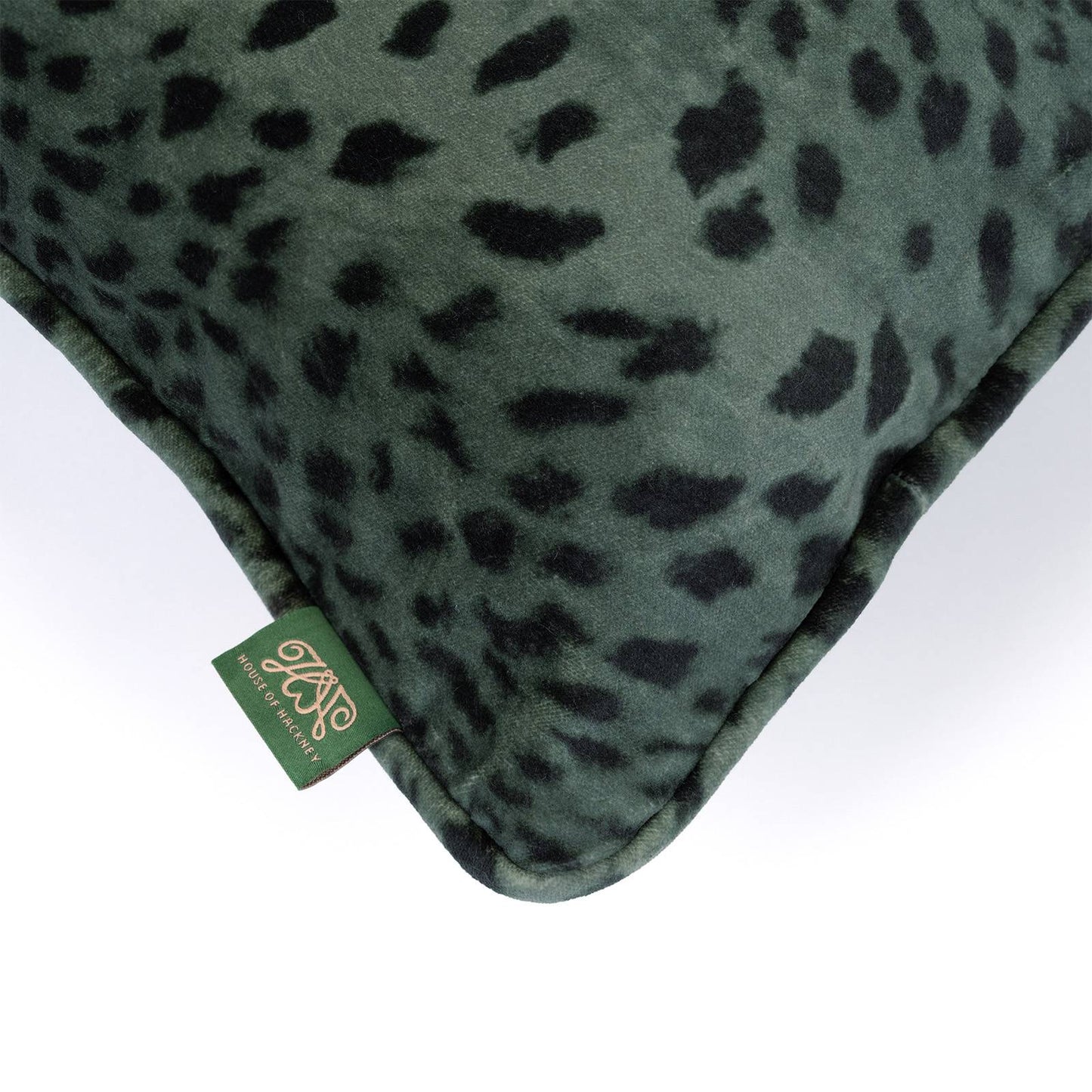 SAVANNA Velvet Piped