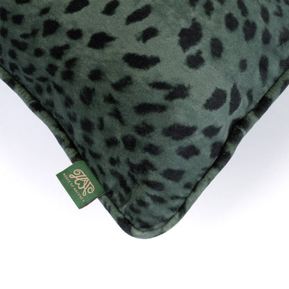 SAVANNA Velvet Piped